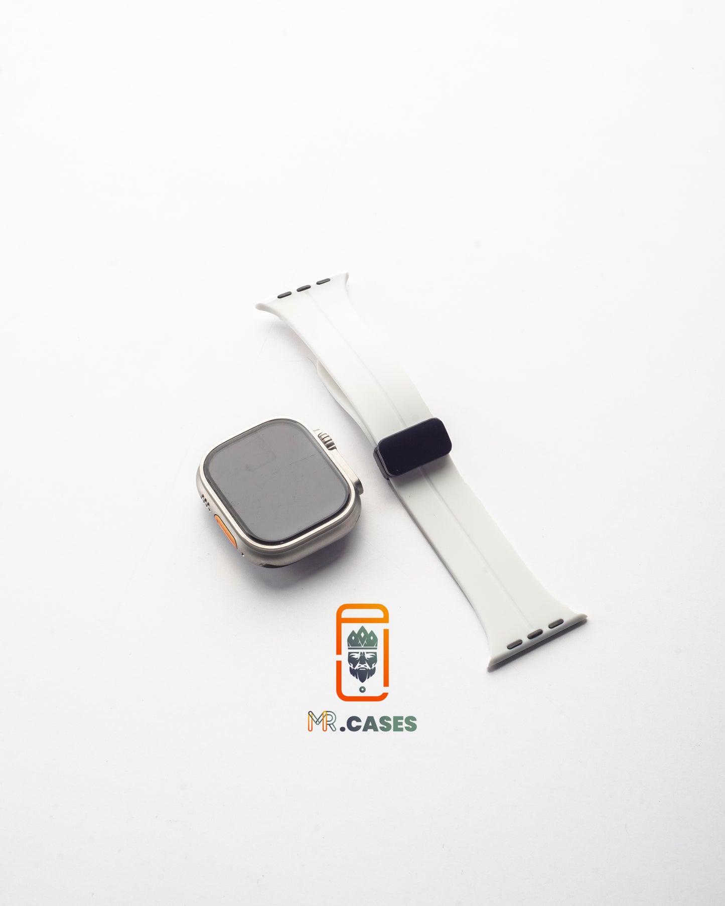 Silicone band with metal lock