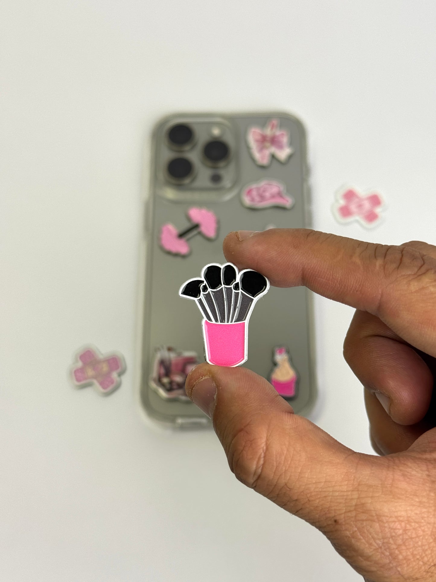 Sticker’s pinky 🩷