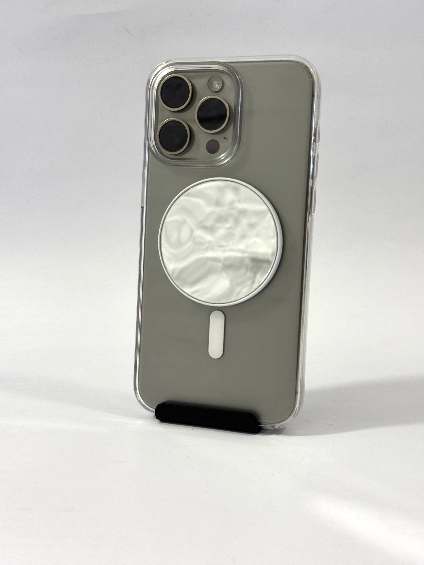 Mirror 🪞 MagSafe 🤗