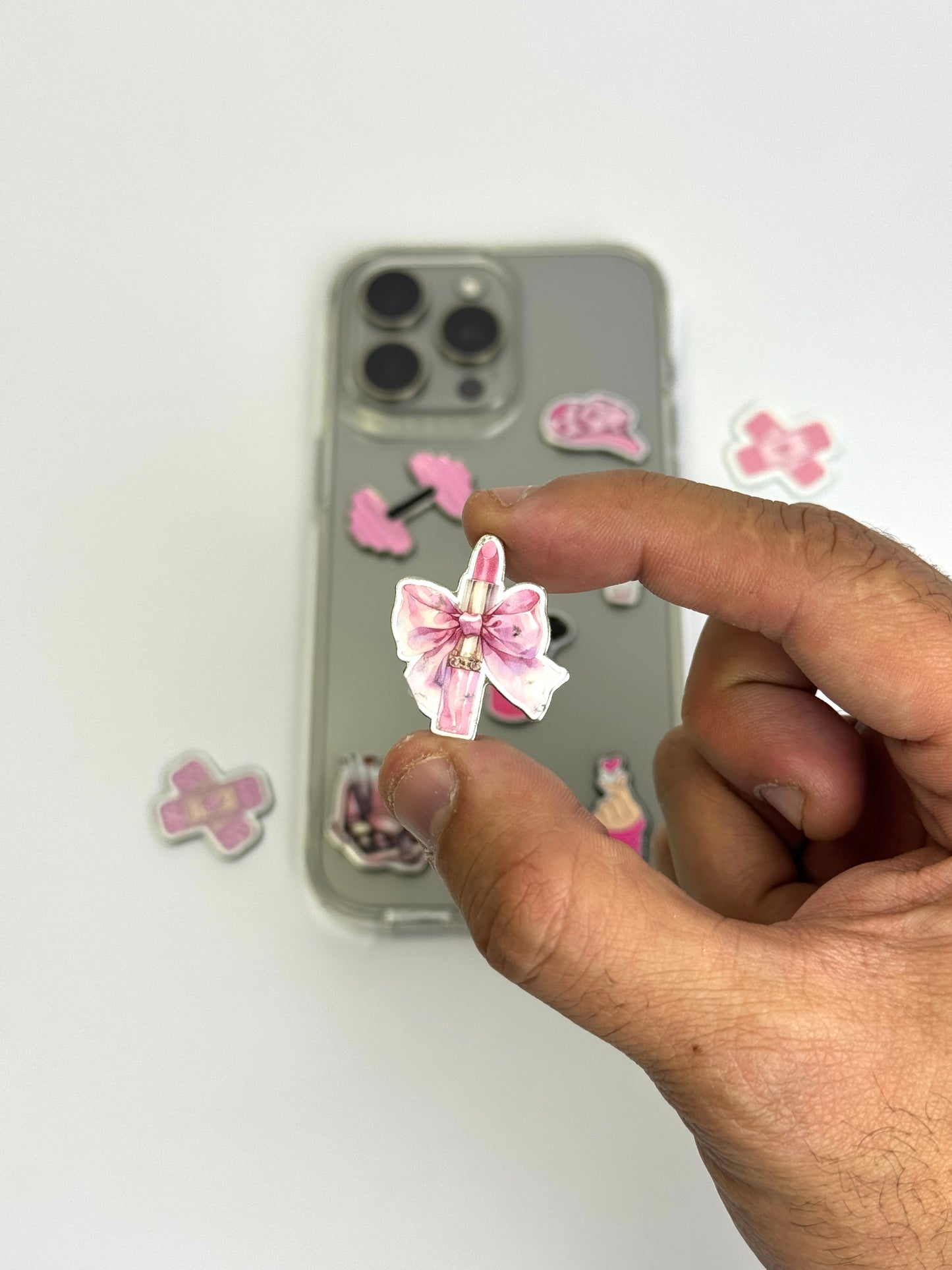 Sticker’s pinky 🩷