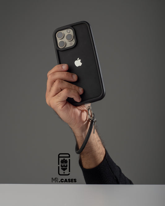 Silicone case with cord 🤗